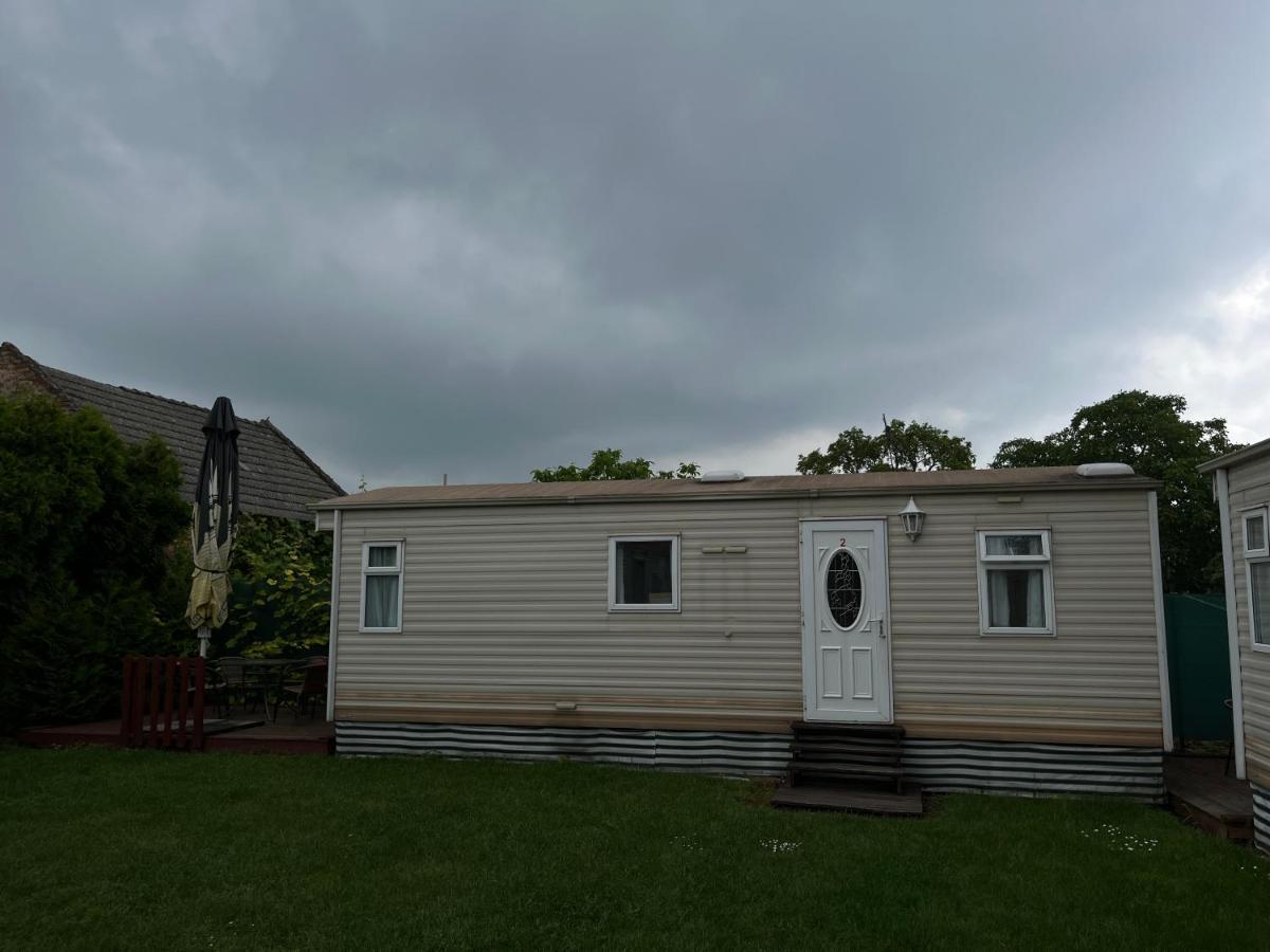 Autocamp Free Star - Mobilheimy Apartment Strachotin Exterior photo