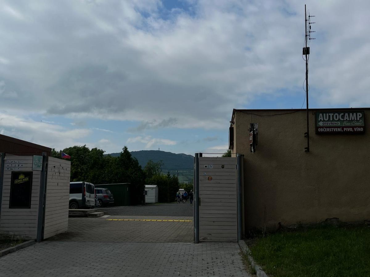 Autocamp Free Star - Mobilheimy Apartment Strachotin Exterior photo